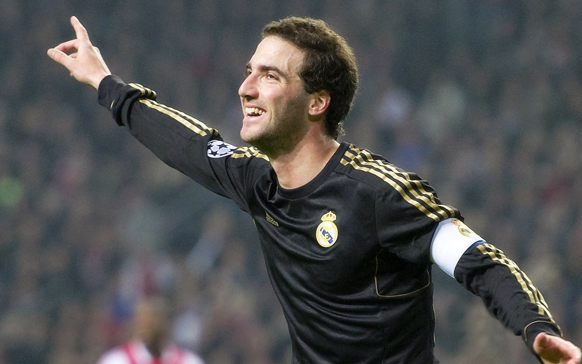 九游娱乐(jiuyou)官网-德甲战术变革：变化多端精彩不断！，德甲格局